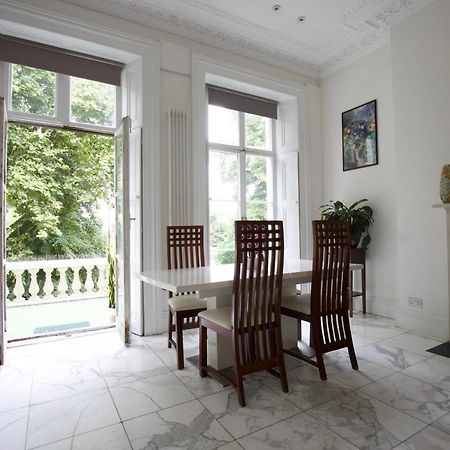 Large 2 Beds Flat Overlooking Clapham Common Park 런던 외부 사진
