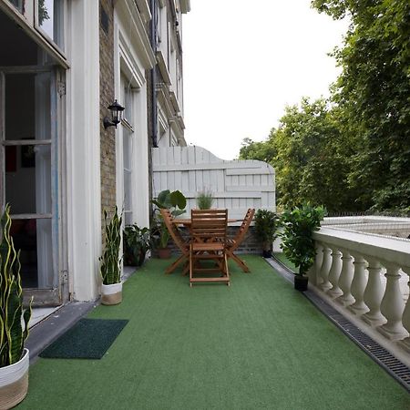 Large 2 Beds Flat Overlooking Clapham Common Park 런던 외부 사진