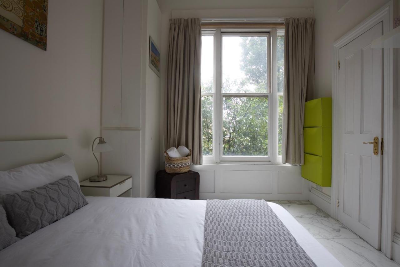 Large 2 Beds Flat Overlooking Clapham Common Park 런던 외부 사진
