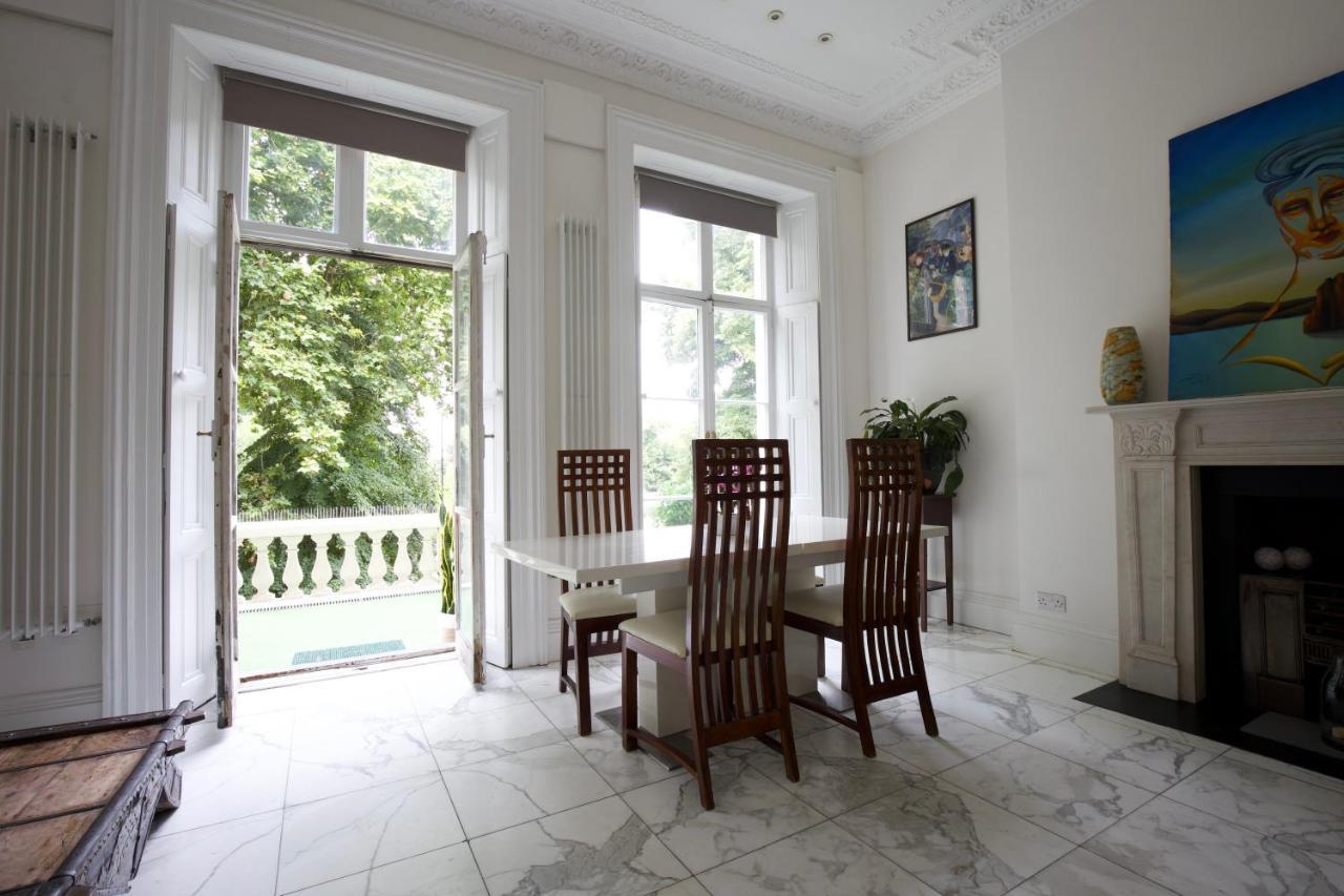 Large 2 Beds Flat Overlooking Clapham Common Park 런던 외부 사진