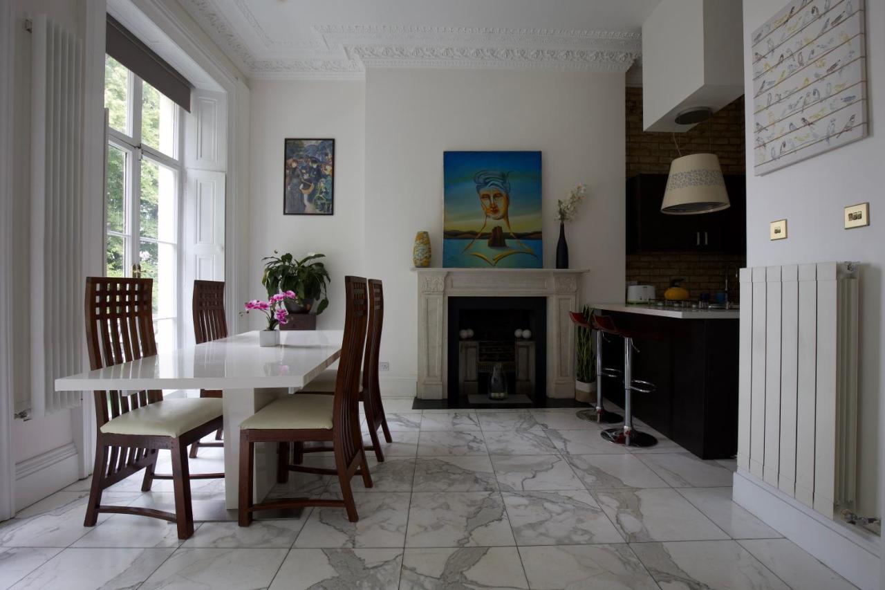 Large 2 Beds Flat Overlooking Clapham Common Park 런던 외부 사진